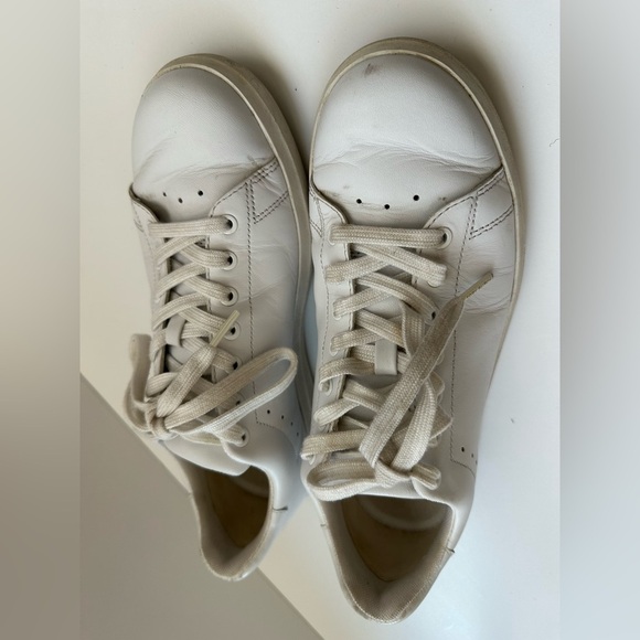 Tory Burch Sz 9 Howell Court Leather Sneakers in Titanium White/Allium Purple - Picture 16 of 16